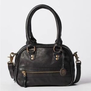 The Wanderers Travel Co Montreux Crossbody Bag, Black